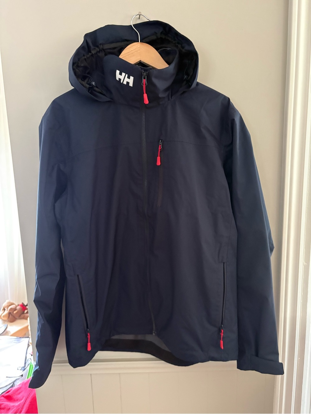 Helly Hansen Men’s Crew Hooded Sailing Jacket, Navy Blue, Size Large